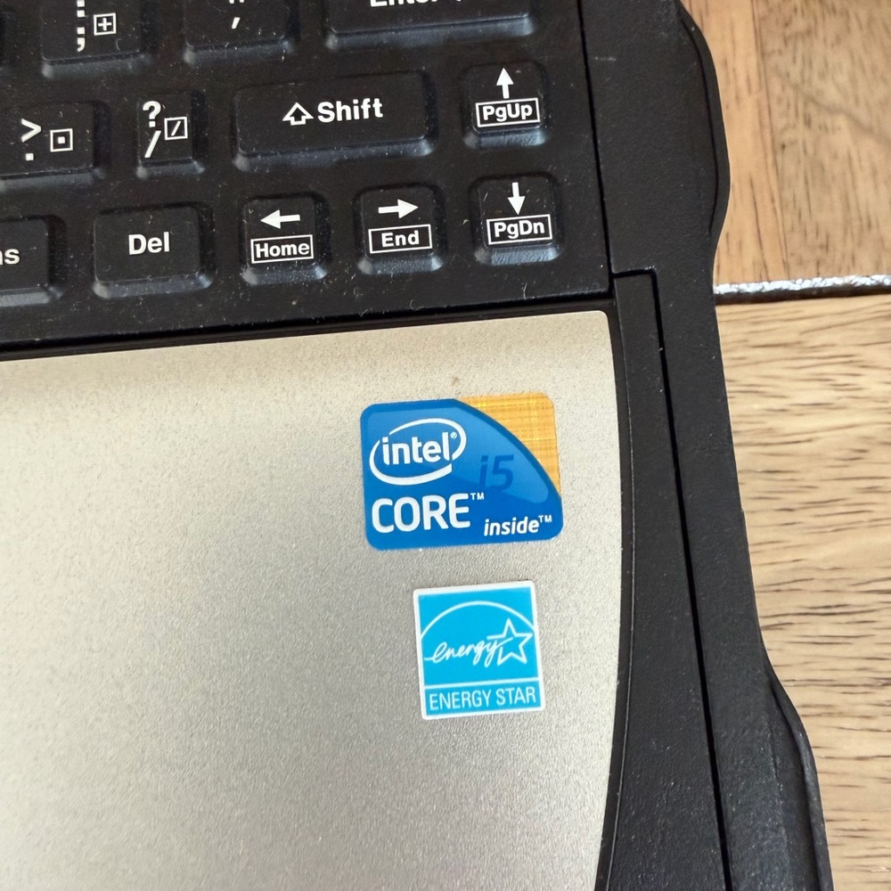 Panasonic CF-19 Toughbook Intel i5 U540 cpu. 2G RAM - 230 hours, Windows XP. - Picture 10 of 10